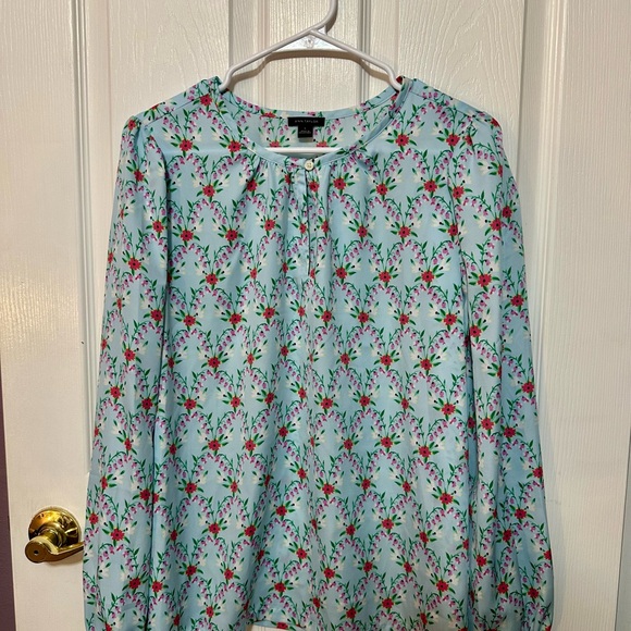 Ann Taylor Tops - Floral Women's Blouse in Light Blue with Pink Florals Ann Taylor Size Large